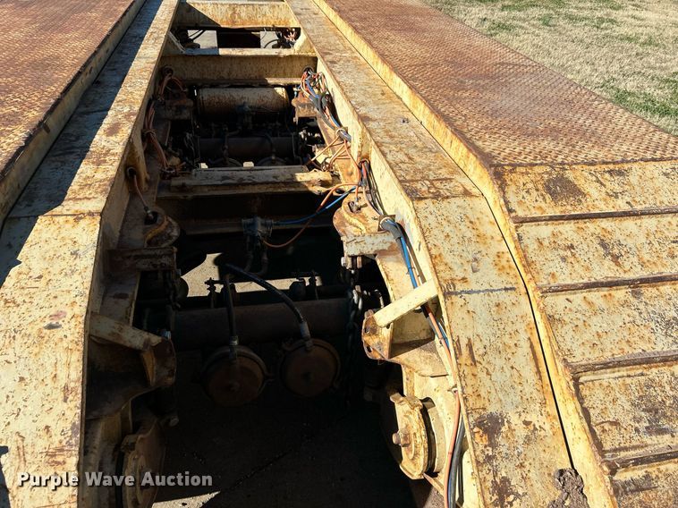 image for item DN0564 2008 Trail King TK110HDG-523  lowboy equipment trailer