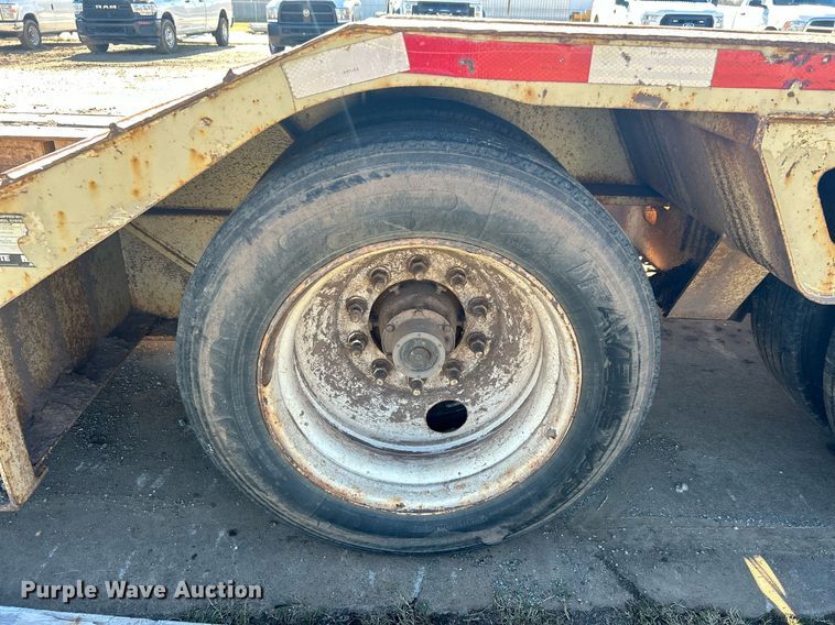 image for item DN0564 2008 Trail King TK110HDG-523  lowboy equipment trailer