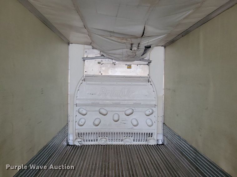 image for item DN4231 2006 Utility 3000R  refrigerated van trailer