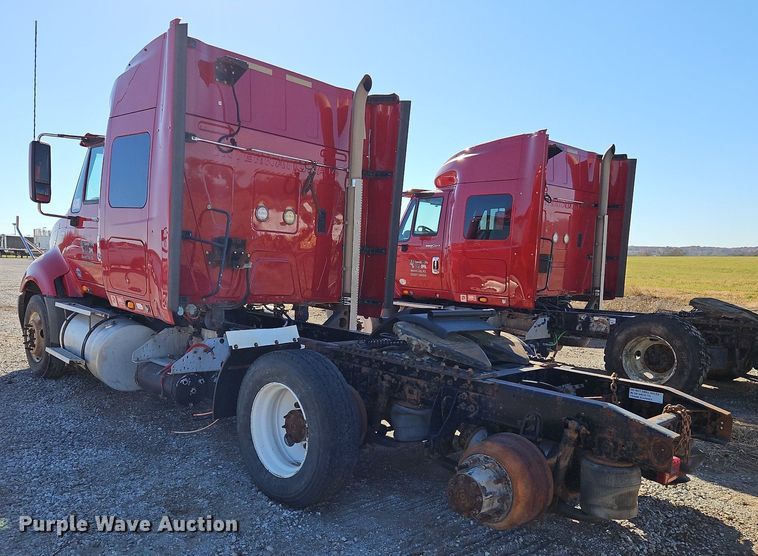 image for item DN7071 2013 International ProStar Plus  semi truck