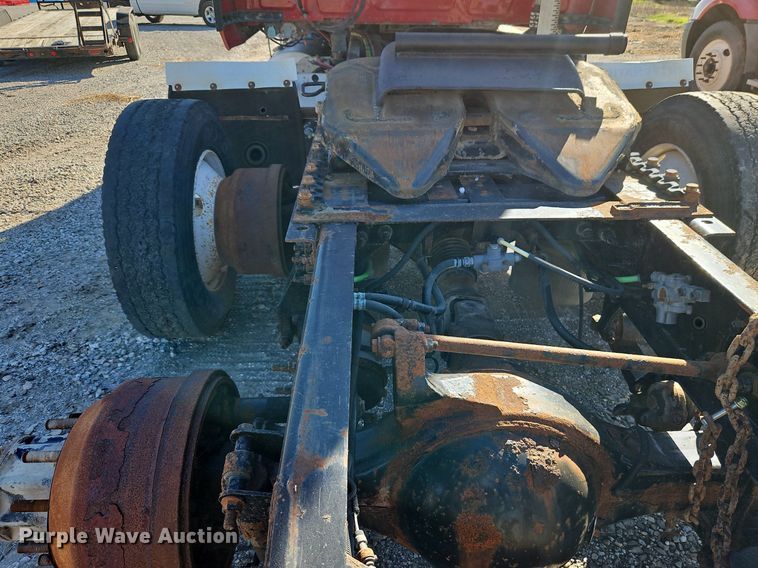 image for item DN7071 2013 International ProStar Plus  semi truck