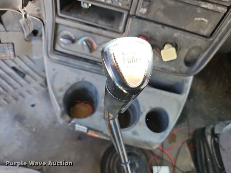 image for item DN7071 2013 International ProStar Plus  semi truck