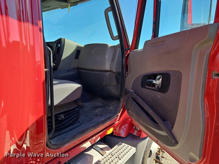 image for item DN7071 2013 International ProStar Plus  semi truck