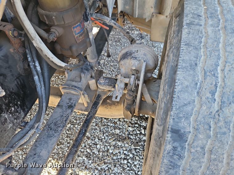 image for item DN7071 2013 International ProStar Plus  semi truck