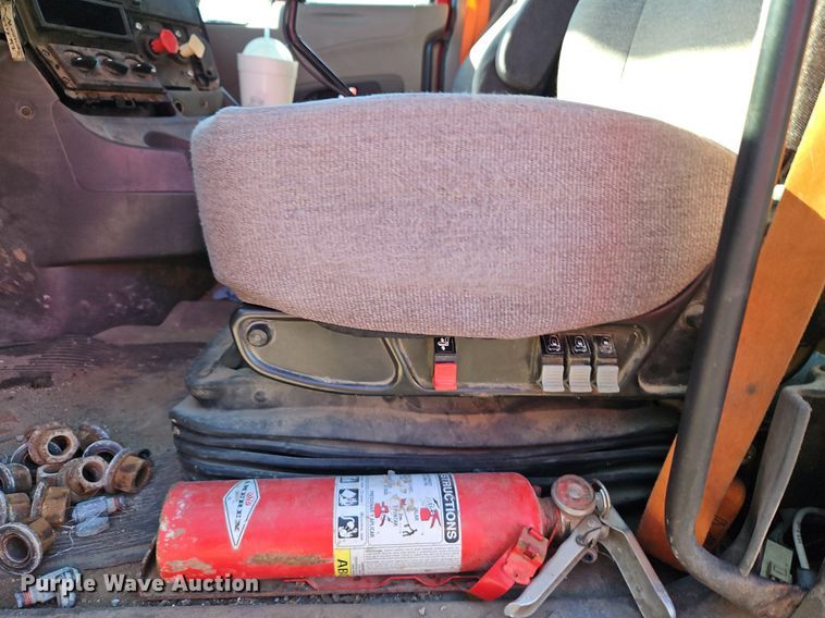 image for item DN7072 2013 International  Prostar Plus semi truck