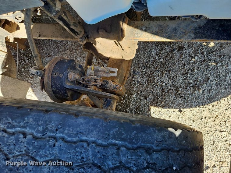 image for item DN7072 2013 International  Prostar Plus semi truck