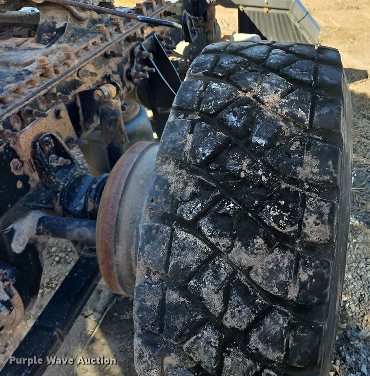 image for item DN7072 2013 International  Prostar Plus semi truck