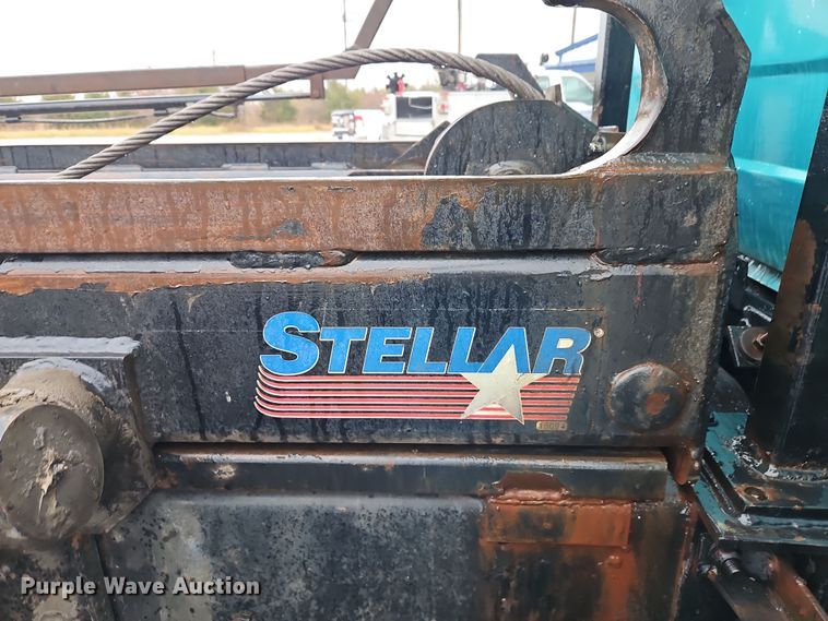 image for item DN7140 1996 Mack  roll-off container truck