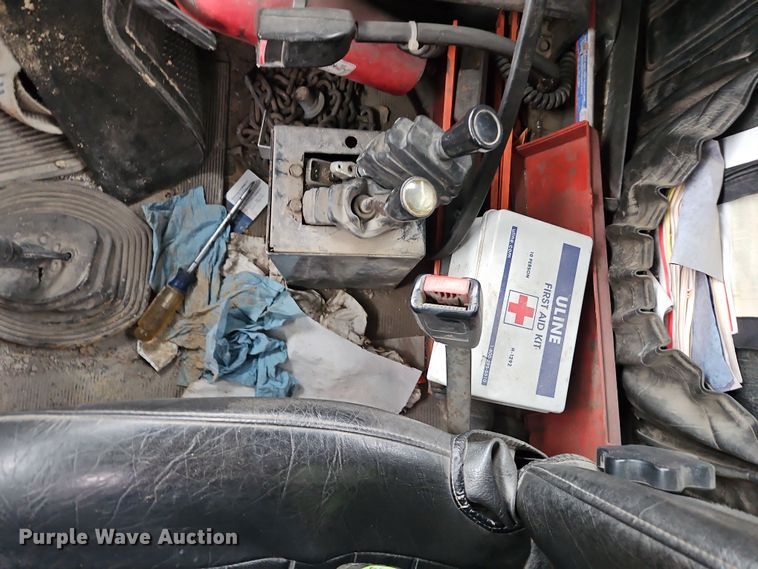 image for item DN7140 1996 Mack  roll-off container truck