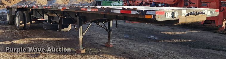 image for item DN7149 2001 Transcraft  flatbed trailer