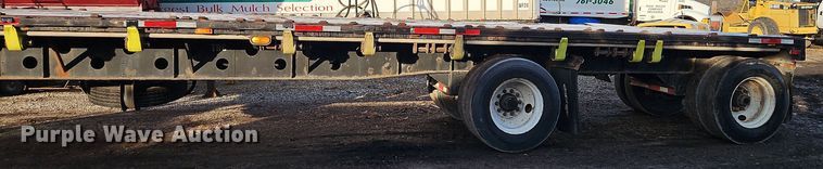 image for item DN7149 2001 Transcraft  flatbed trailer