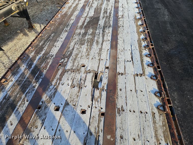 image for item DN7149 2001 Transcraft  flatbed trailer