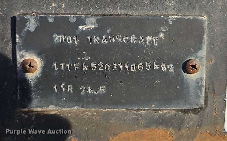image for item DN7149 2001 Transcraft  flatbed trailer