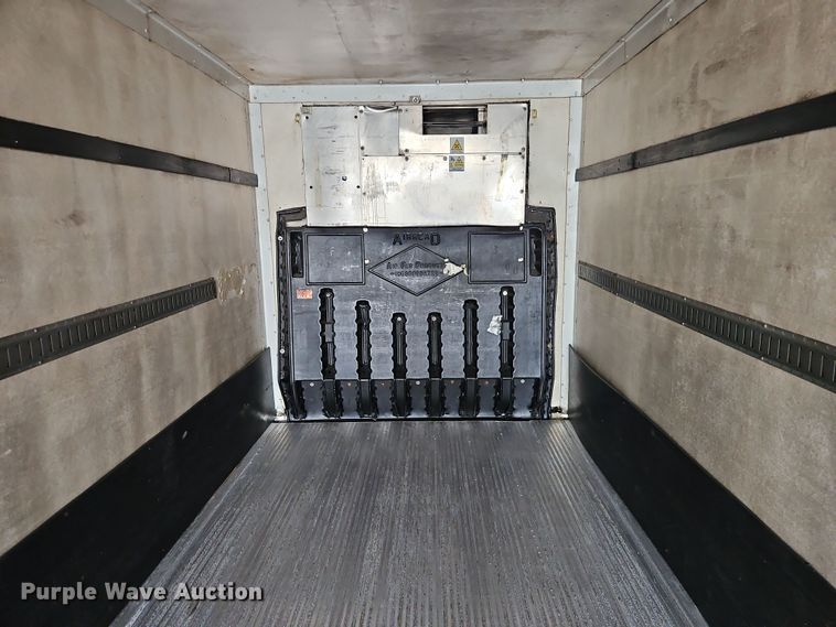 image for item DN7156 1999 Trailmobile  refrigerated van trailer