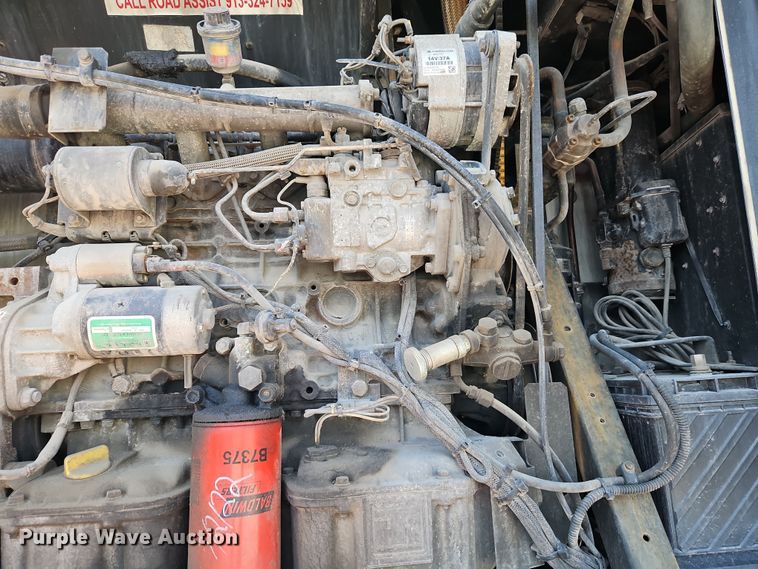 image for item DN7156 1999 Trailmobile  refrigerated van trailer