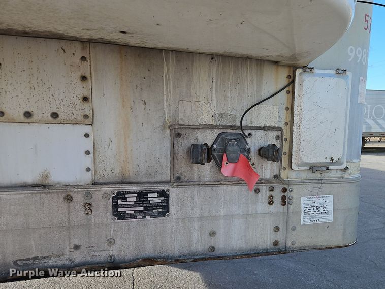 image for item DN7156 1999 Trailmobile  refrigerated van trailer