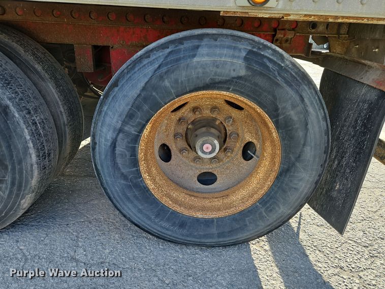 image for item DN7156 1999 Trailmobile  refrigerated van trailer