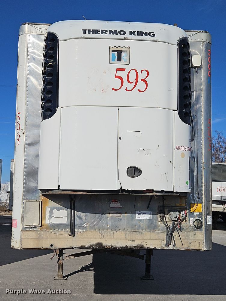 image for item DN7157 2004 Utility VS2RA  refrigerated van trailer