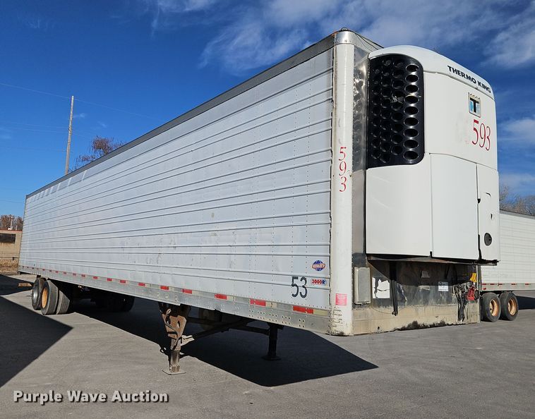 image for item DN7157 2004 Utility VS2RA  refrigerated van trailer