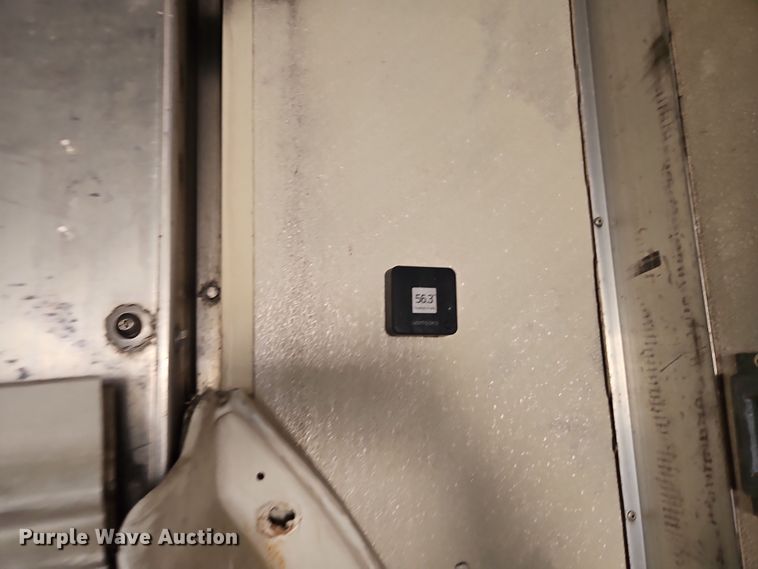 image for item DN7157 2004 Utility VS2RA  refrigerated van trailer