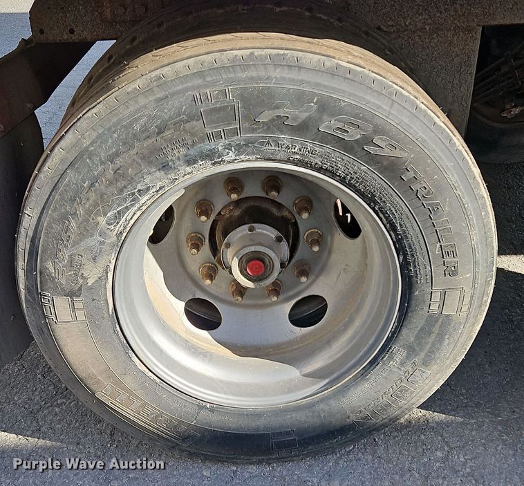 image for item DN7157 2004 Utility VS2RA  refrigerated van trailer