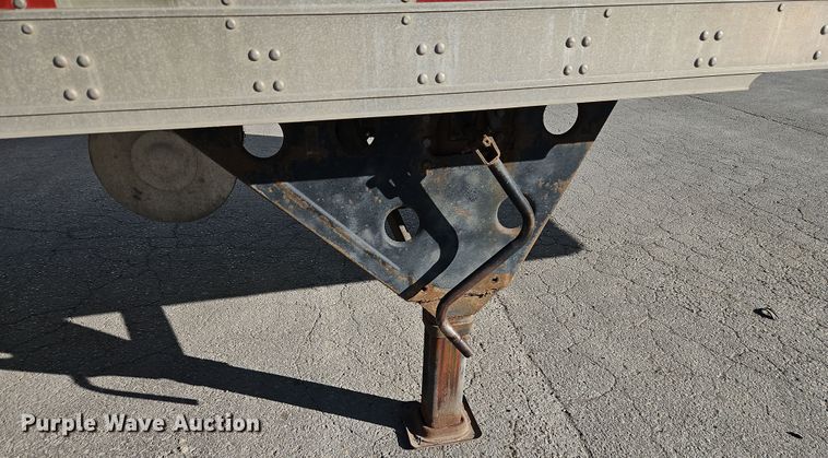 image for item DN7158 2005 Utility VS2RA  refrigerated van trailer