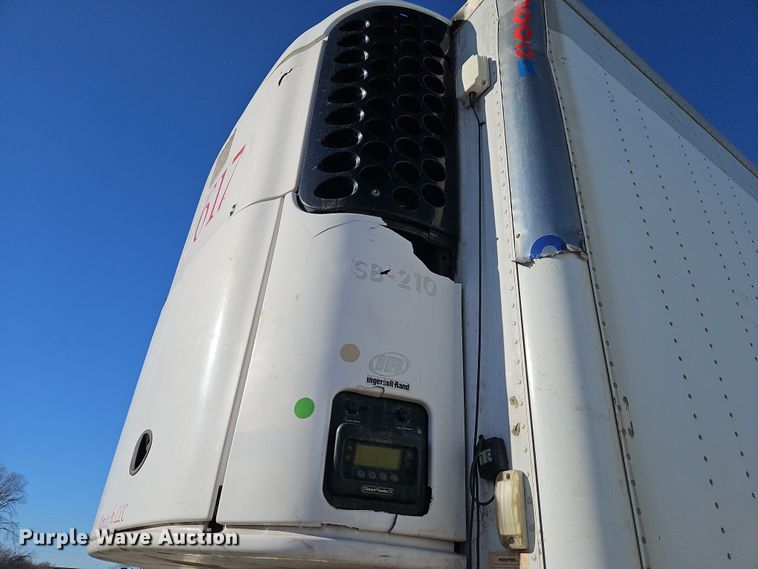 image for item DN7158 2005 Utility VS2RA  refrigerated van trailer