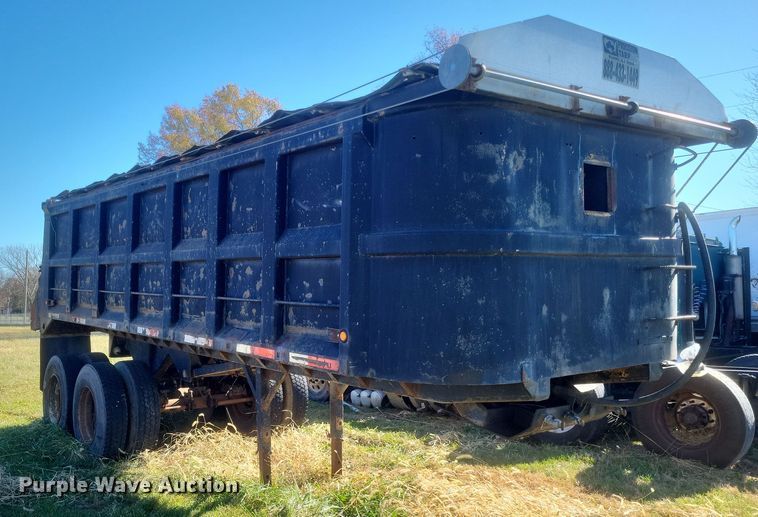 image for item DO4769 1987 Hilbilt  end dump trailer