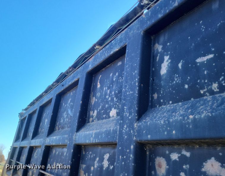 image for item DO4769 1987 Hilbilt  end dump trailer