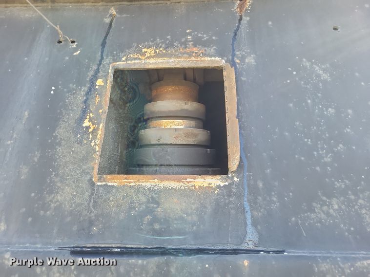 image for item DO4769 1987 Hilbilt  end dump trailer