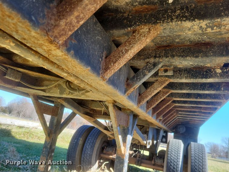 image for item DO4769 1987 Hilbilt  end dump trailer