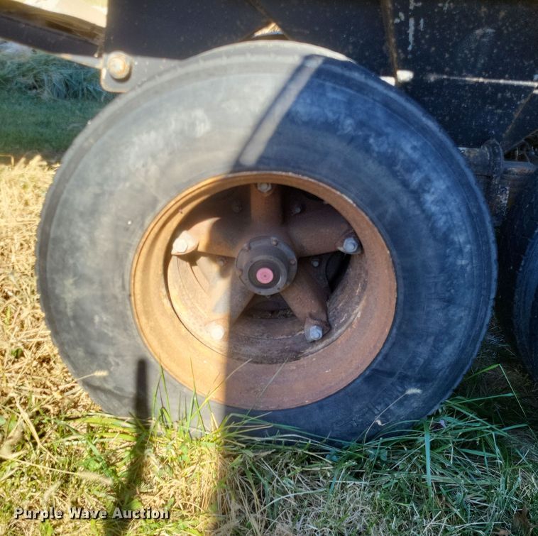 image for item DO4769 1987 Hilbilt  end dump trailer