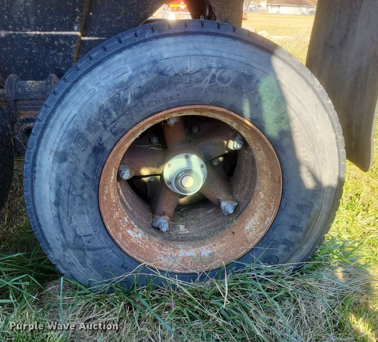 image for item DO4769 1987 Hilbilt  end dump trailer