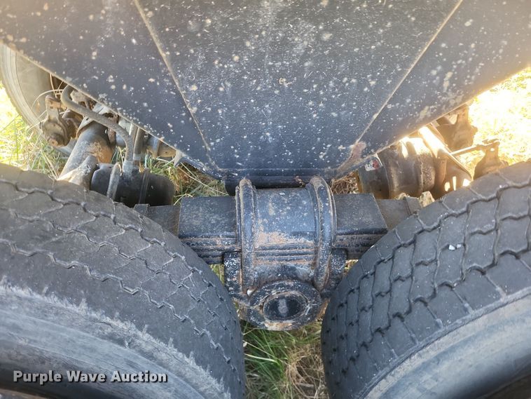 image for item DO4769 1987 Hilbilt  end dump trailer