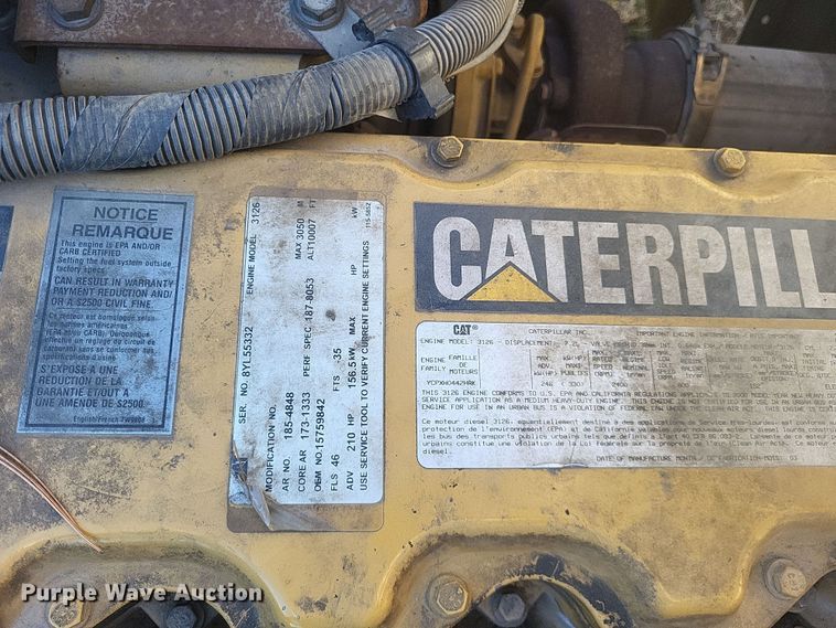 image for item DO4772 2000 Chevrolet C7500 utility / service truck