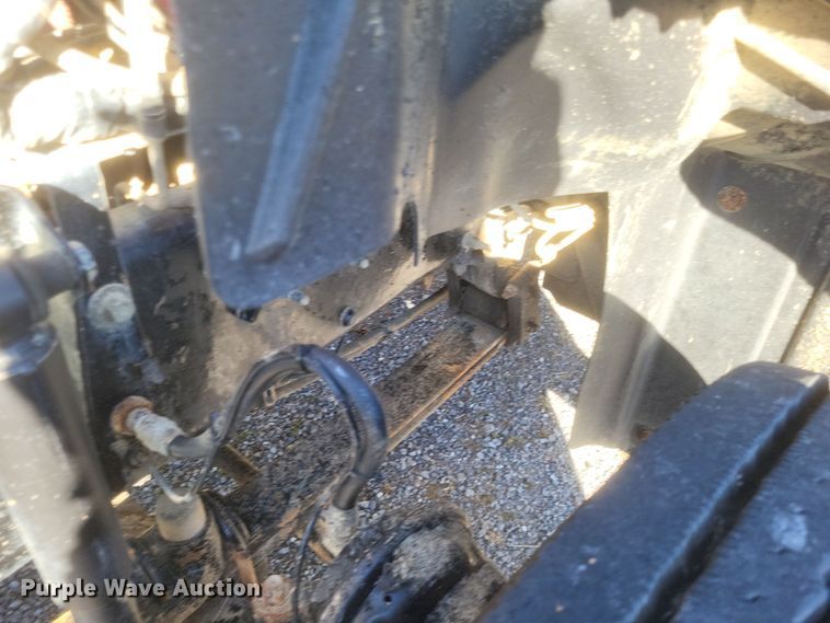 image for item DO4773 2016 Mack CXU613  semi truck