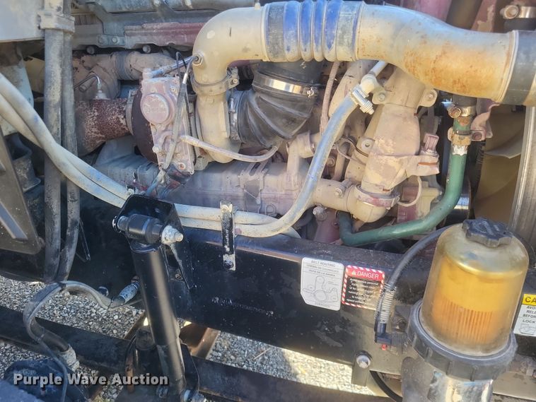 image for item DO4773 2016 Mack CXU613  semi truck