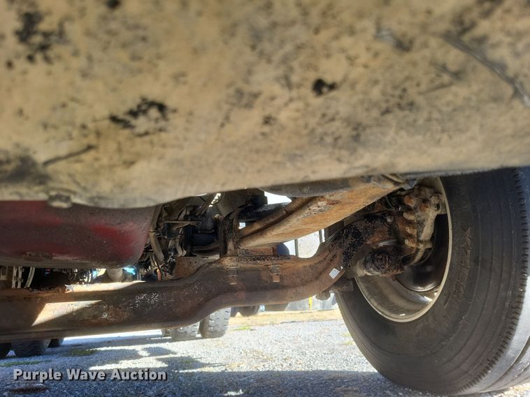 image for item DO4773 2016 Mack CXU613  semi truck