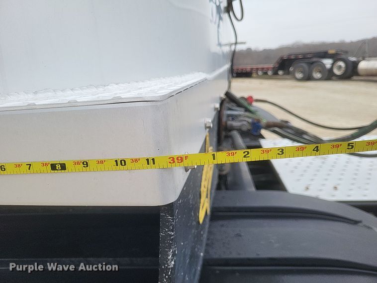 image for item DO4776 2016 Trailstar  end dump trailer