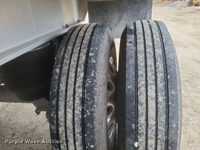 image for item DO4776 2016 Trailstar  end dump trailer