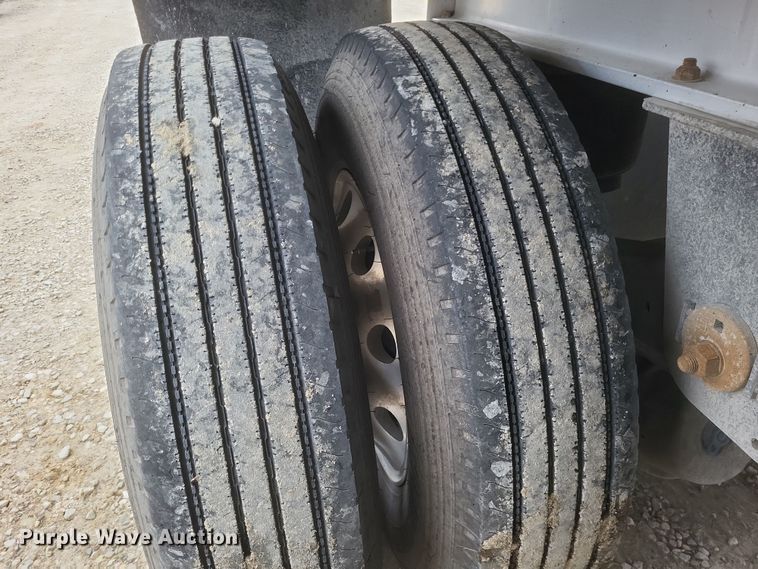 image for item DO4776 2016 Trailstar  end dump trailer