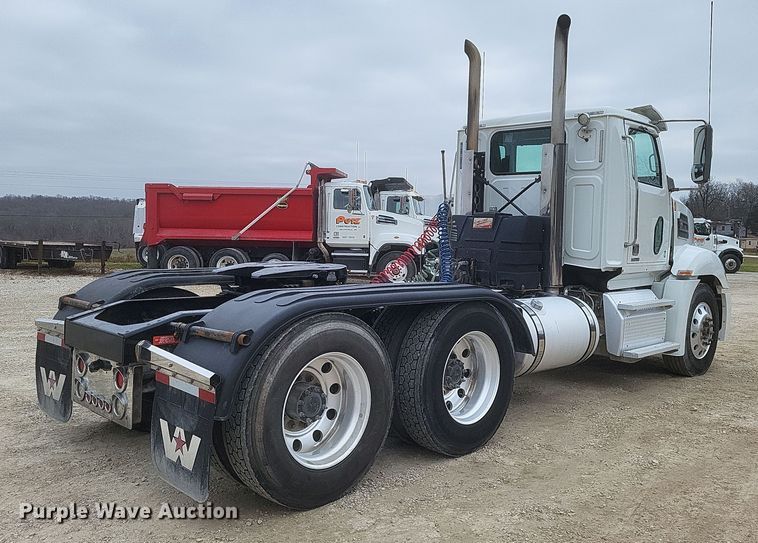 image for item DO4778 2016 Western Star 5700XE  semi truck