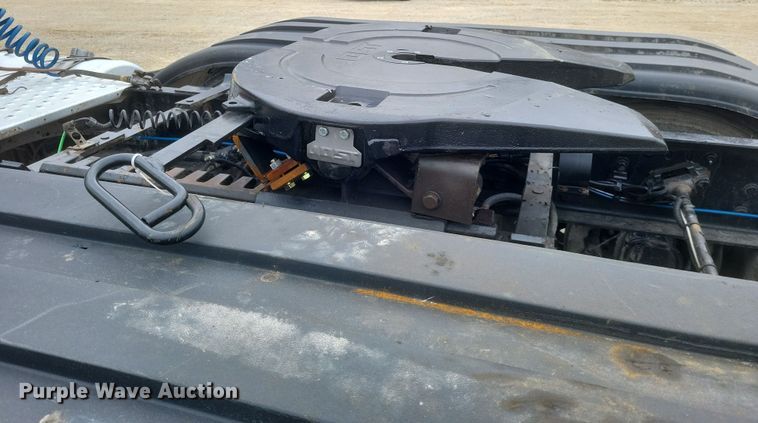 image for item DO4778 2016 Western Star 5700XE  semi truck