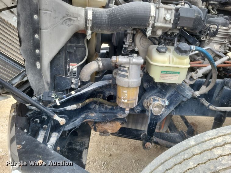 image for item DO4778 2016 Western Star 5700XE  semi truck