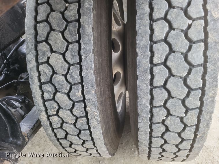 image for item DO4778 2016 Western Star 5700XE  semi truck