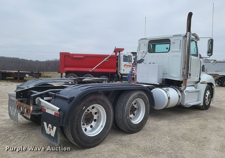 image for item DO4780 2016 Western Star 5700XE  semi truck