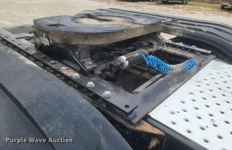 image for item DO4780 2016 Western Star 5700XE  semi truck