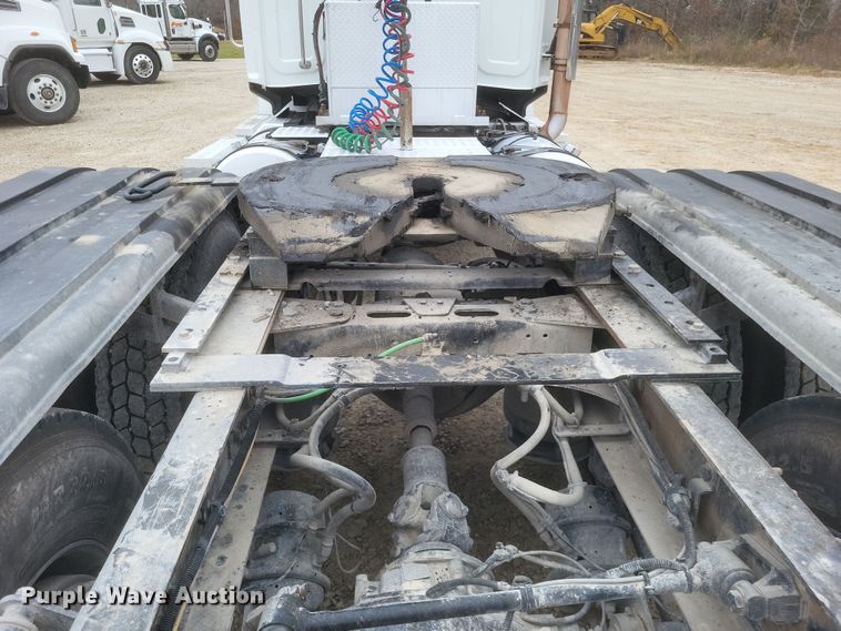 image for item DO4780 2016 Western Star 5700XE  semi truck