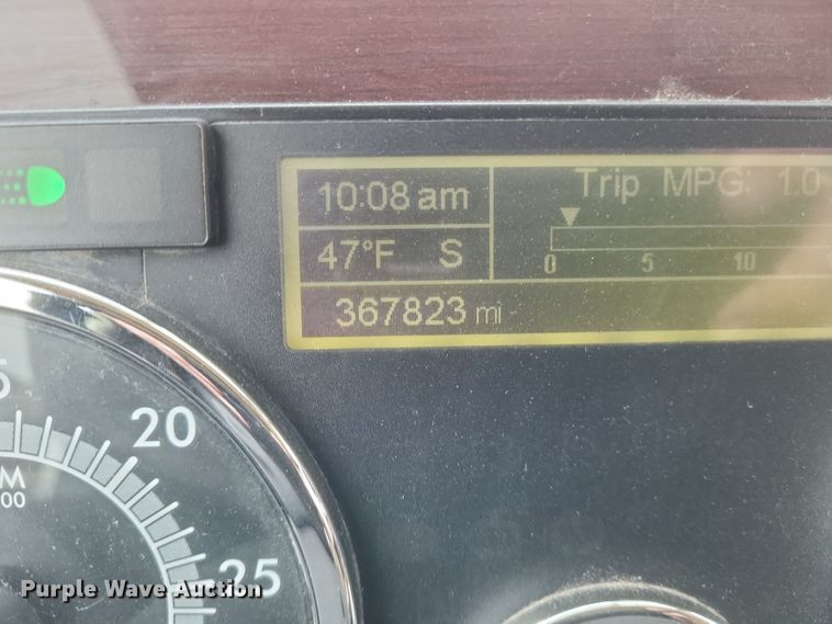 image for item DO4780 2016 Western Star 5700XE  semi truck