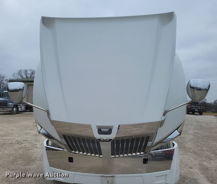 image for item DO4780 2016 Western Star 5700XE  semi truck